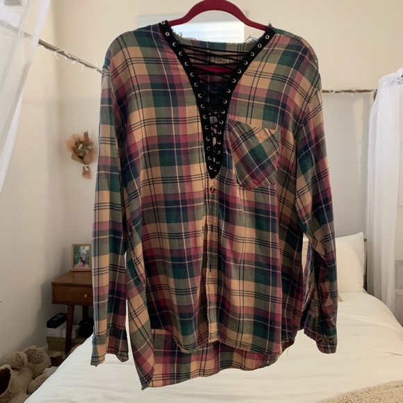 LF LACE UP FLANNEL - Picture 4 of 5